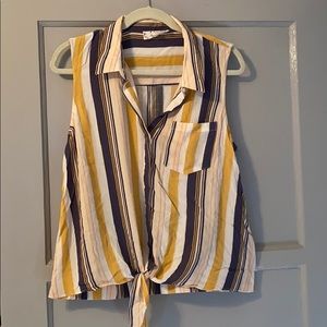 Sleeveless top w/stripe pattern & tie front detail